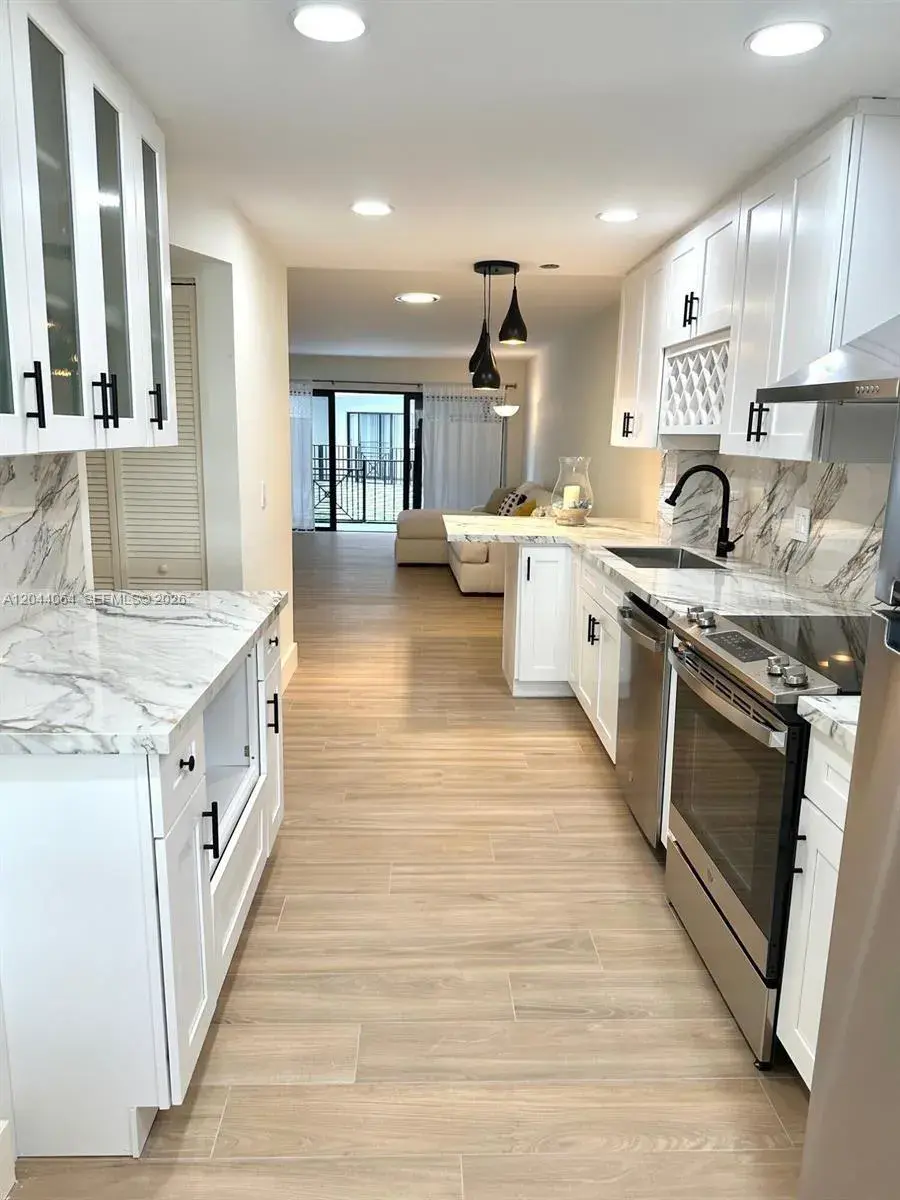 2029 N Ocean Blvd # 109, Fort Lauderdale FL 33305