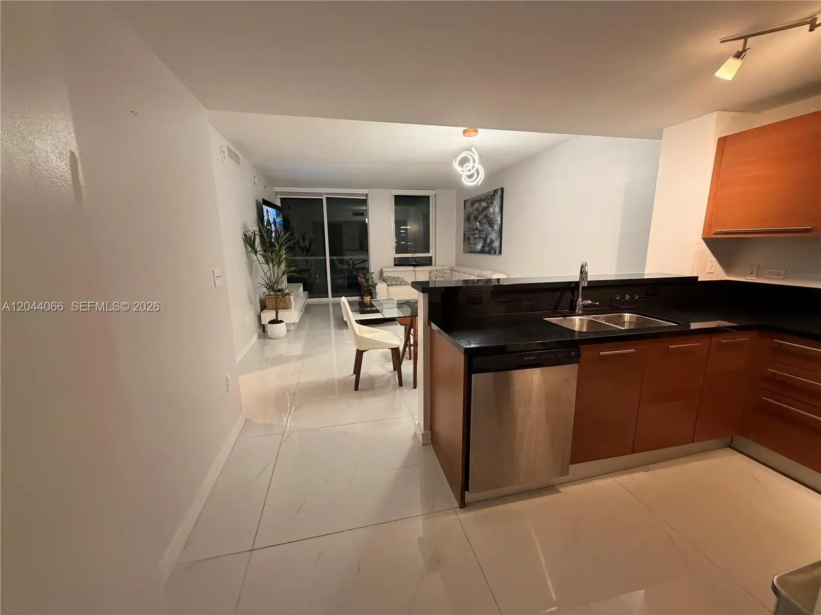 253 NE 2nd St # 1204, Miami FL 33132