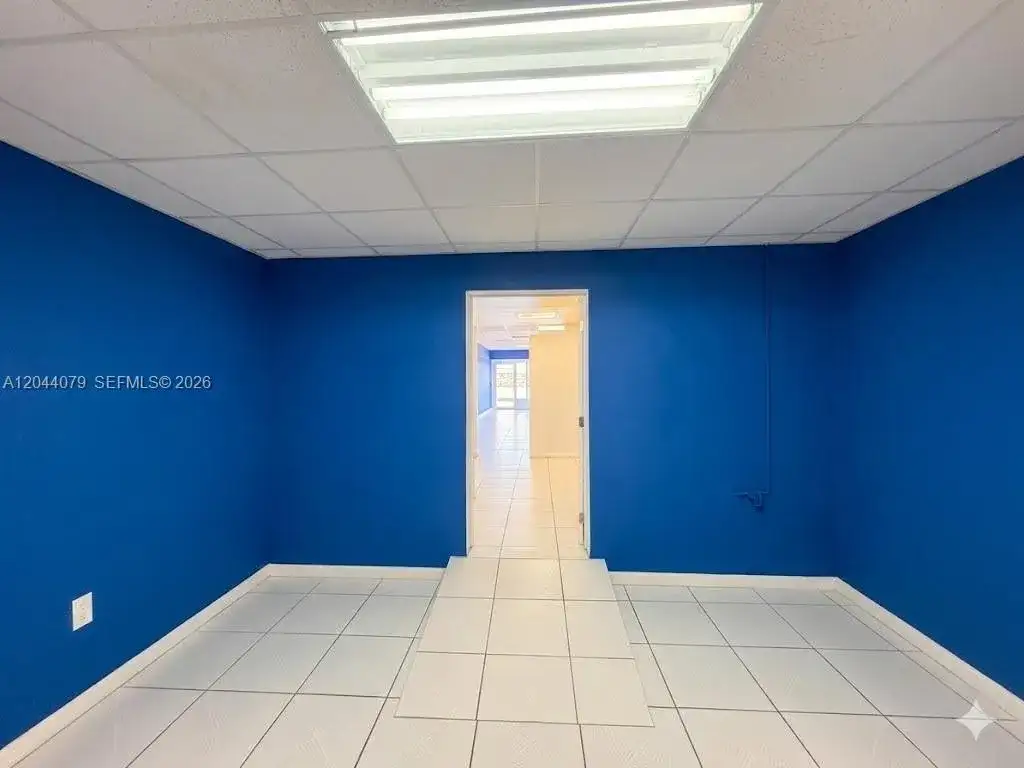 3130 NW 7th St # 3132, Miami FL 33125 photo 2
