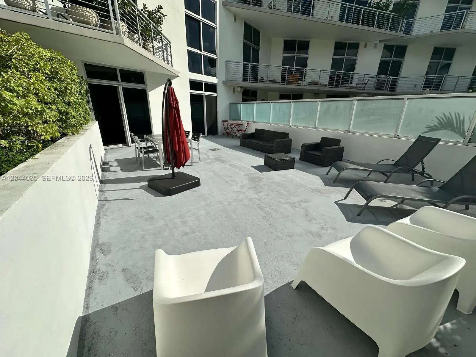 2001 Meridian Ave # 309, Miami Beach FL 33139 photo 2