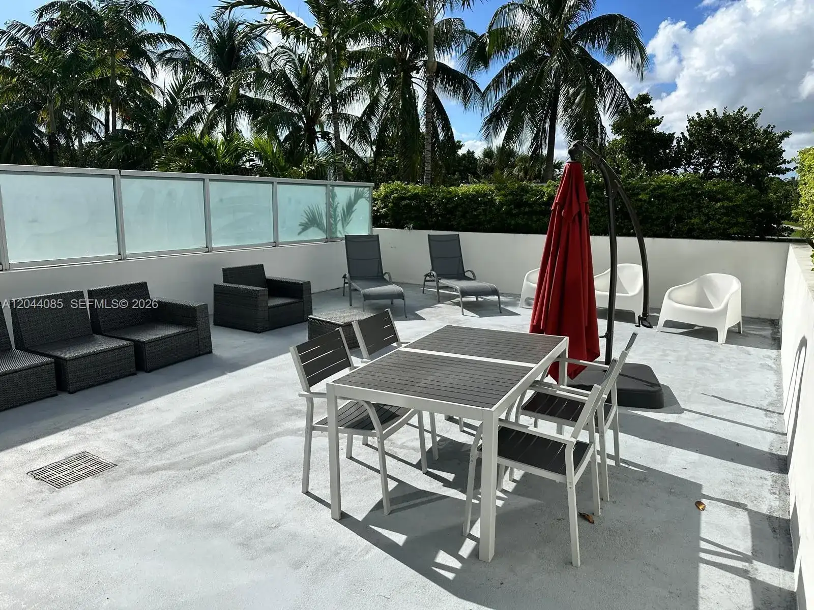 2001 Meridian Ave # 309, Miami Beach FL 33139 photo 3
