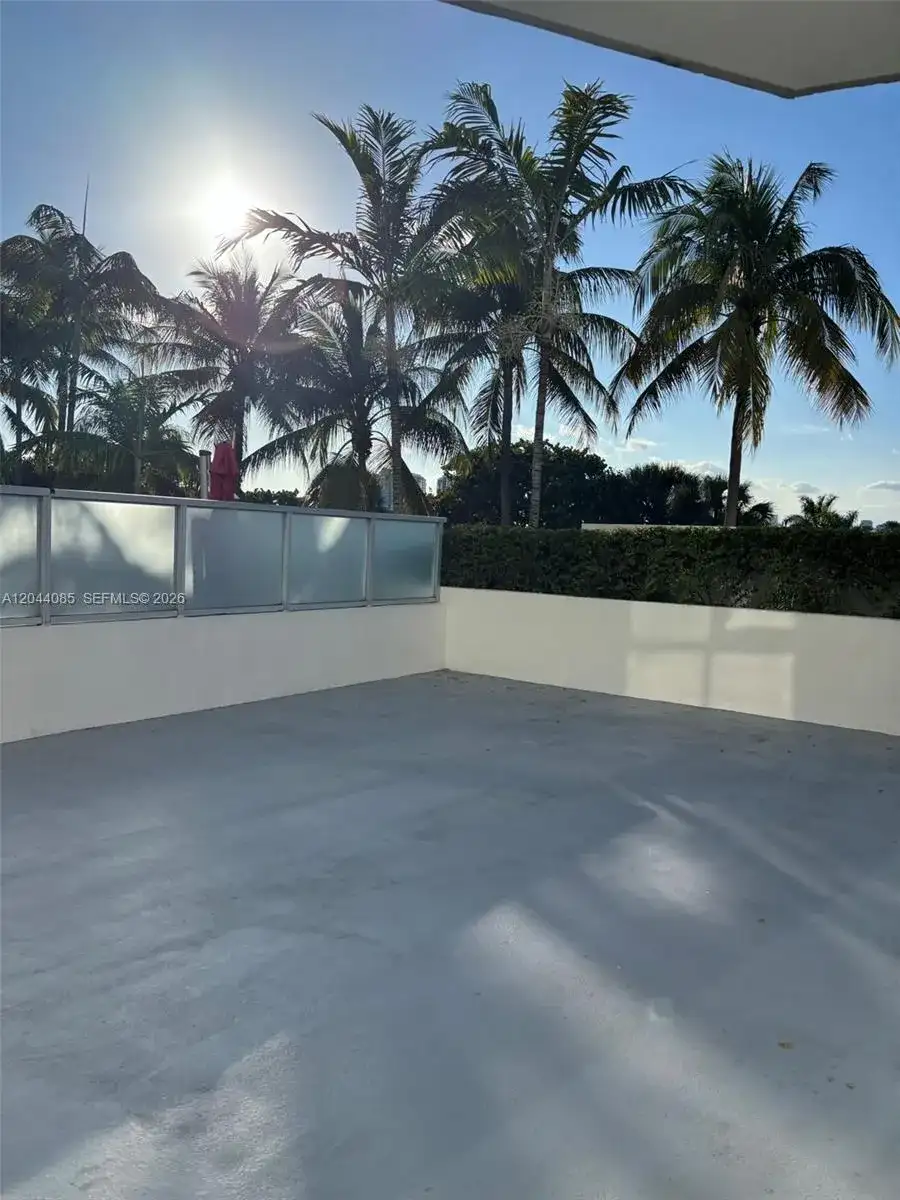 2001 Meridian Ave # 309, Miami Beach FL 33139 photo 4