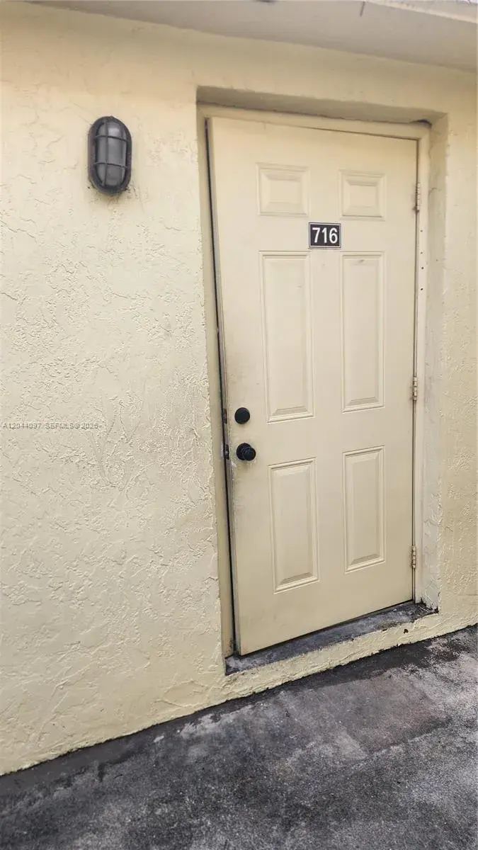 1045 S Flagler Ave # 716, Pompano Beach FL 33060
