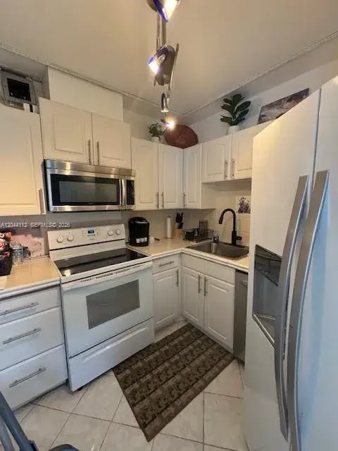 1967 S Ocean Blvd # C, Lauderdale By The Sea FL 33062