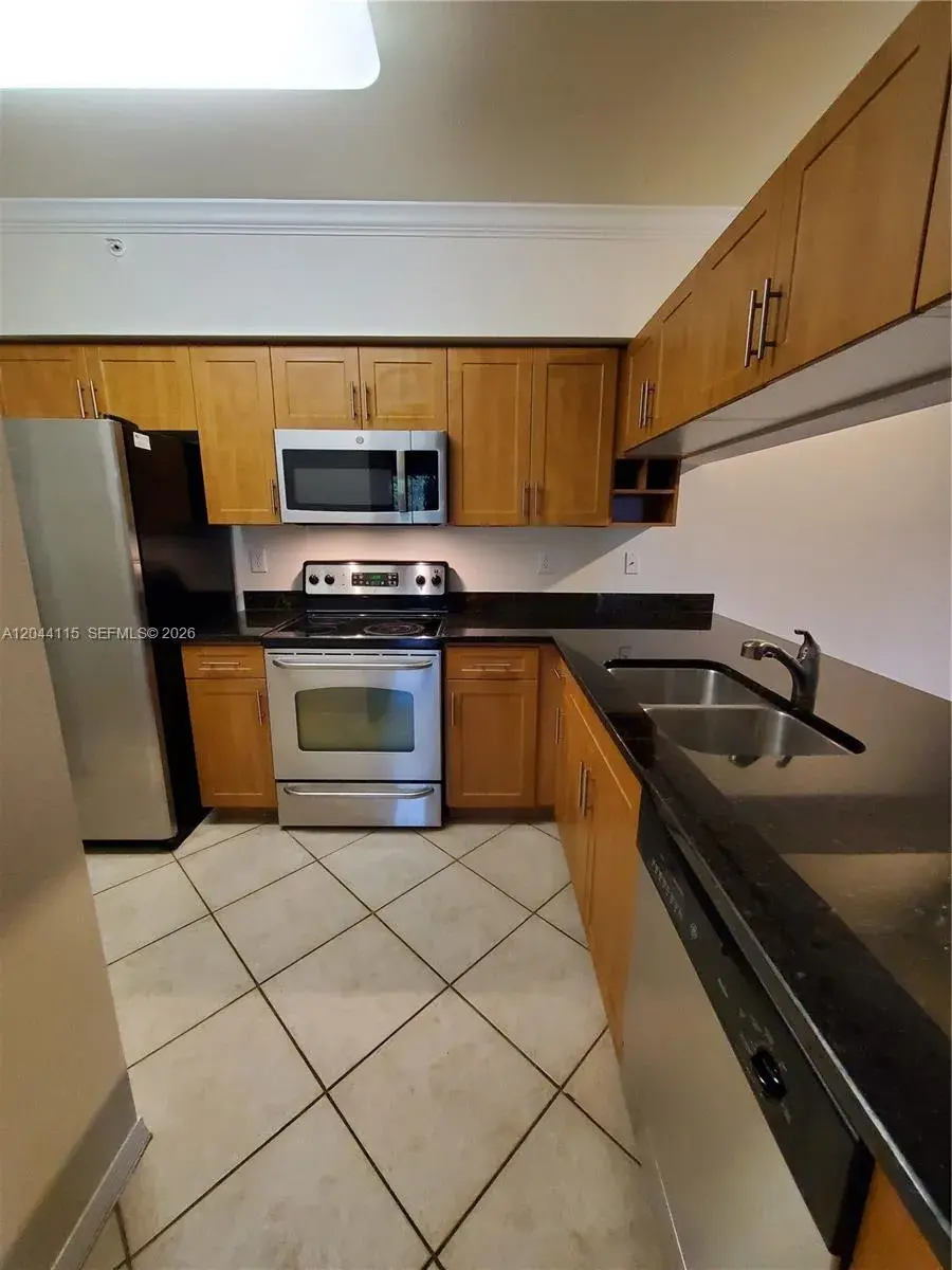 6458 Emerald Dunes # 304, West Palm Beach FL 33411
