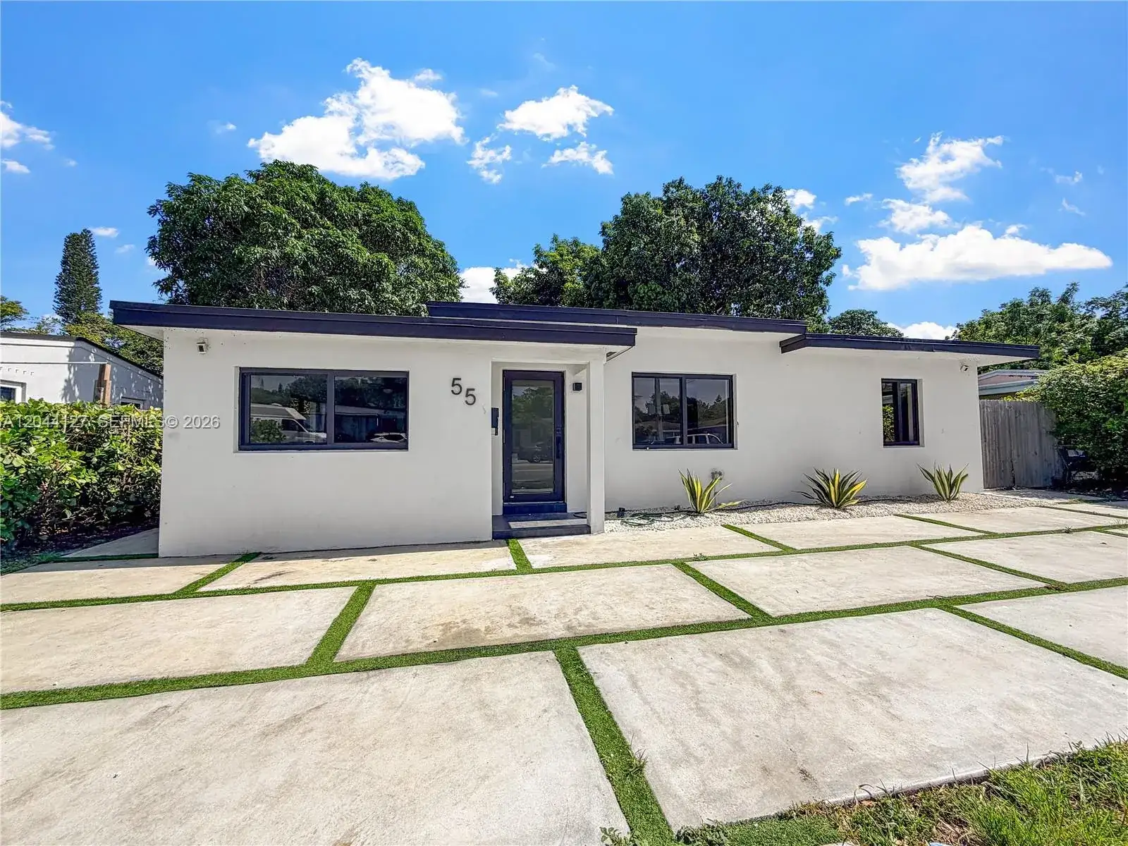 55 NW 125th St, North Miami FL 33168 photo 2