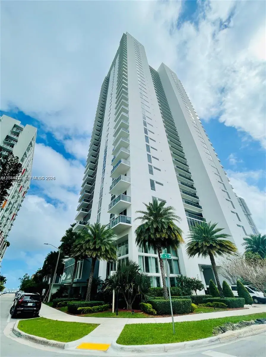 600 NE 27th St # 802, Miami FL 33137