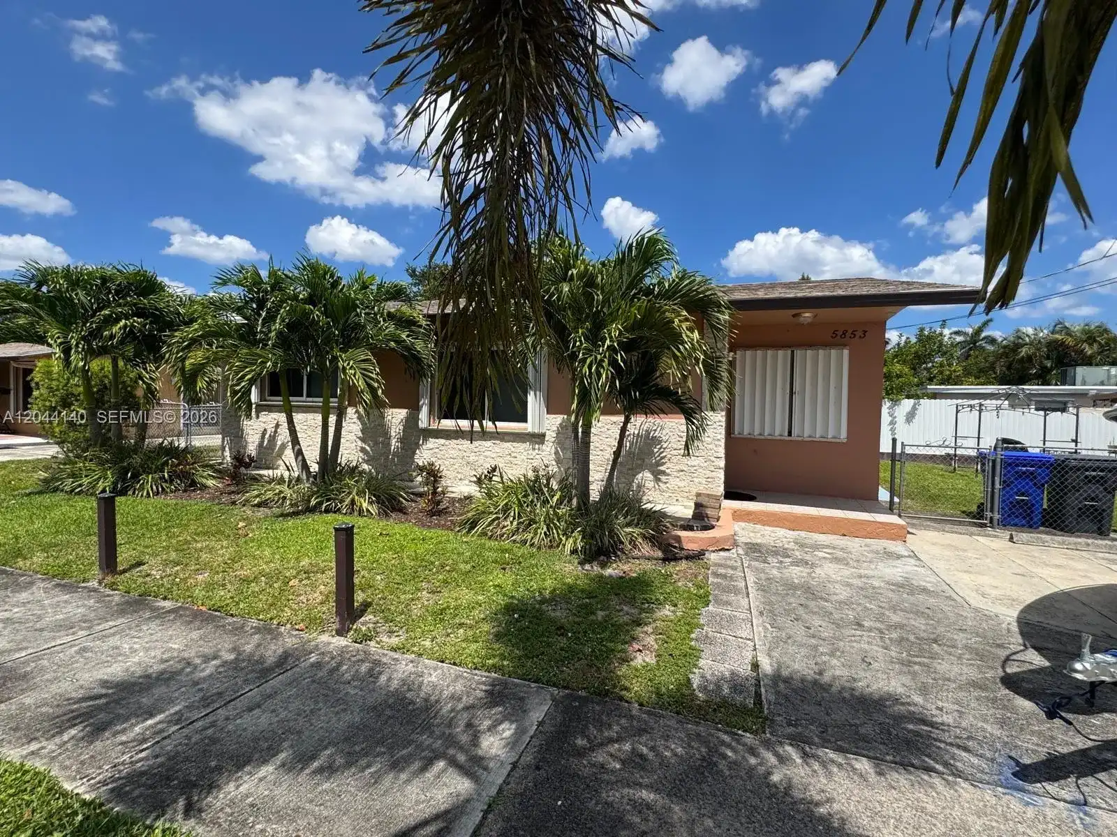 5851-5853 Fillmore St, Hollywood FL 33021