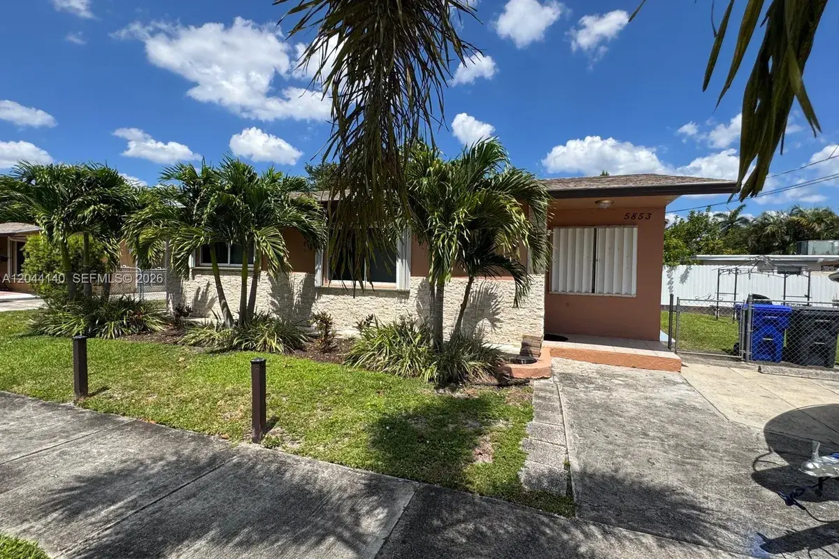 5851-5853 Fillmore St, Hollywood FL 33021