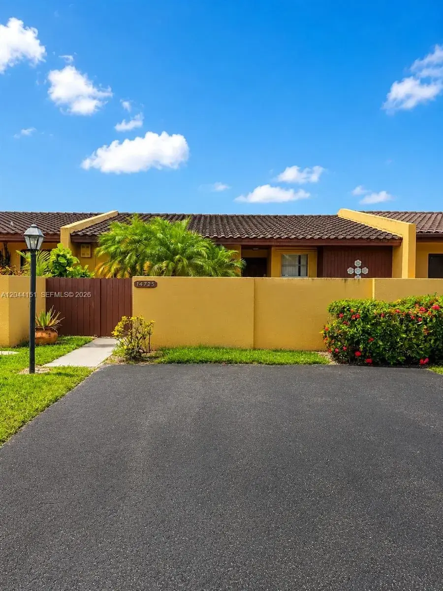 14725 SW 86th Ln, Miami FL 33193