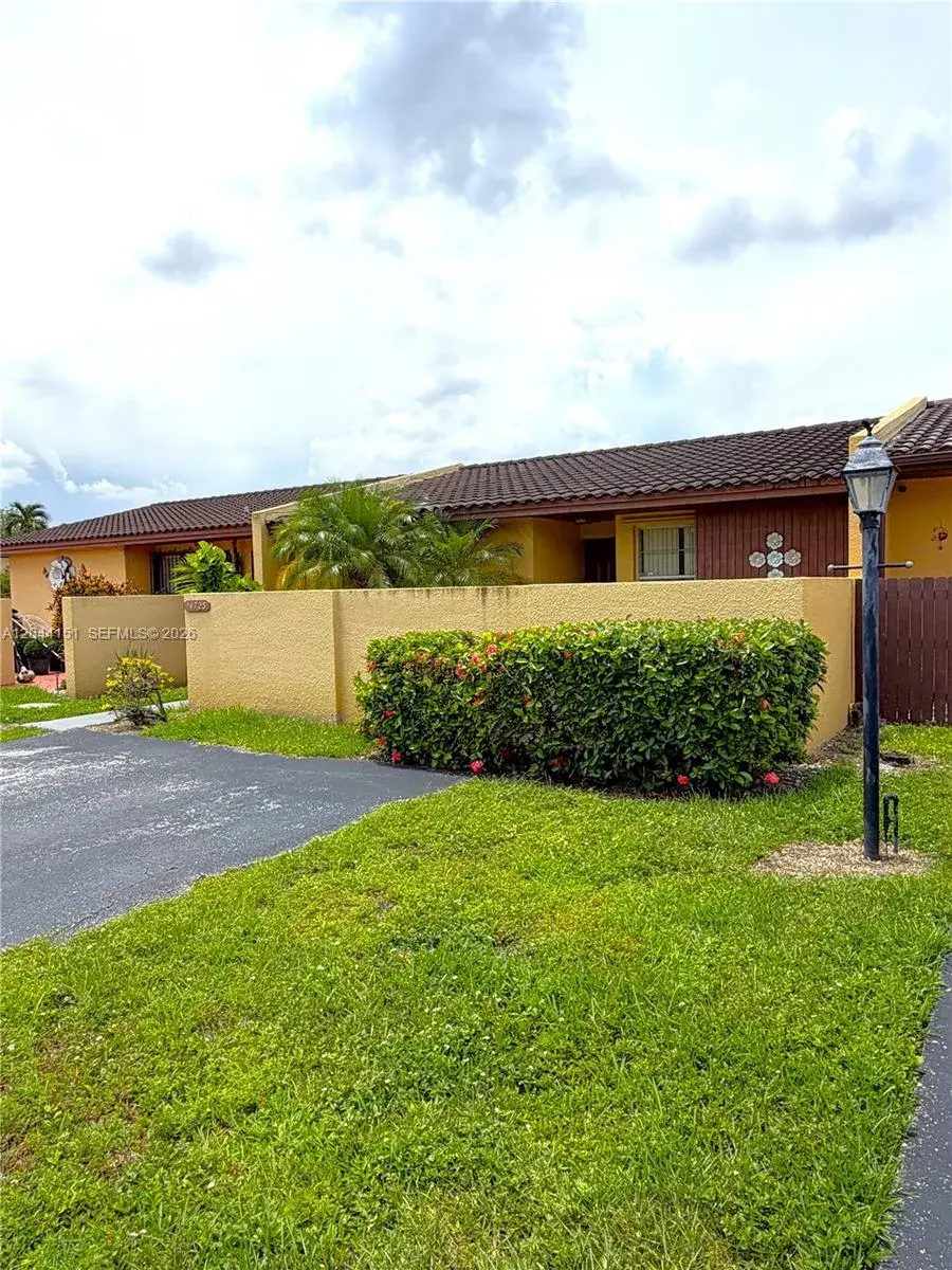 14725 SW 86th Ln, Miami FL 33193