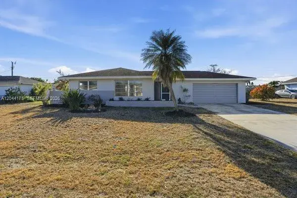 312 Hollywood, Lehigh Acres FL 33936