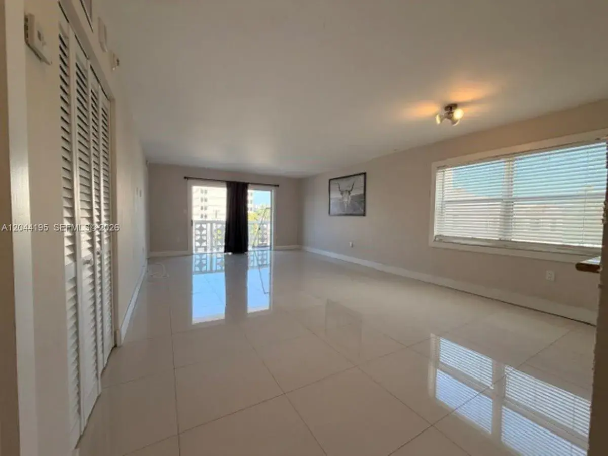 4141 Nautilus Dr # 4J, Miami Beach FL 33140