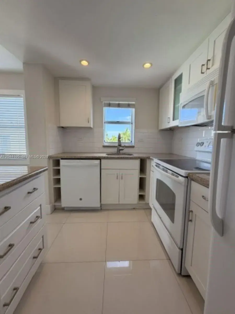 4141 Nautilus Dr # 4J, Miami Beach FL 33140