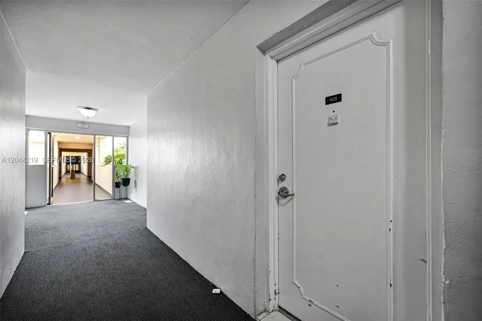 942 NE 199th St # 4E, Miami FL 33179 photo 3