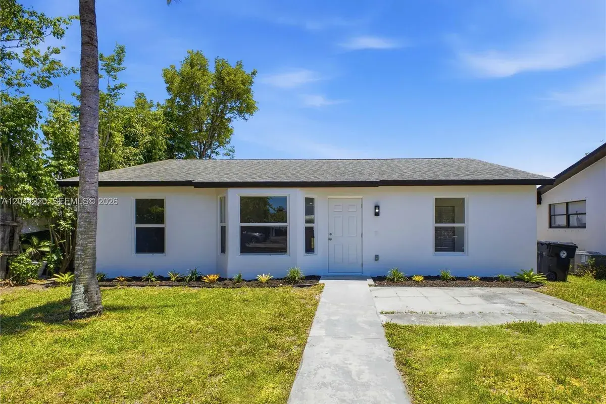 1229 18th Ave N, Lake Worth FL 33460