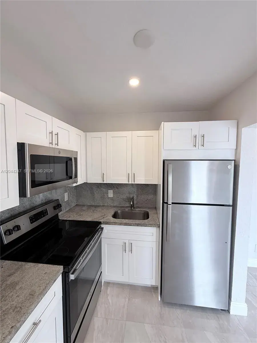 1515 S 14th Ave # 13, Hollywood FL 33020