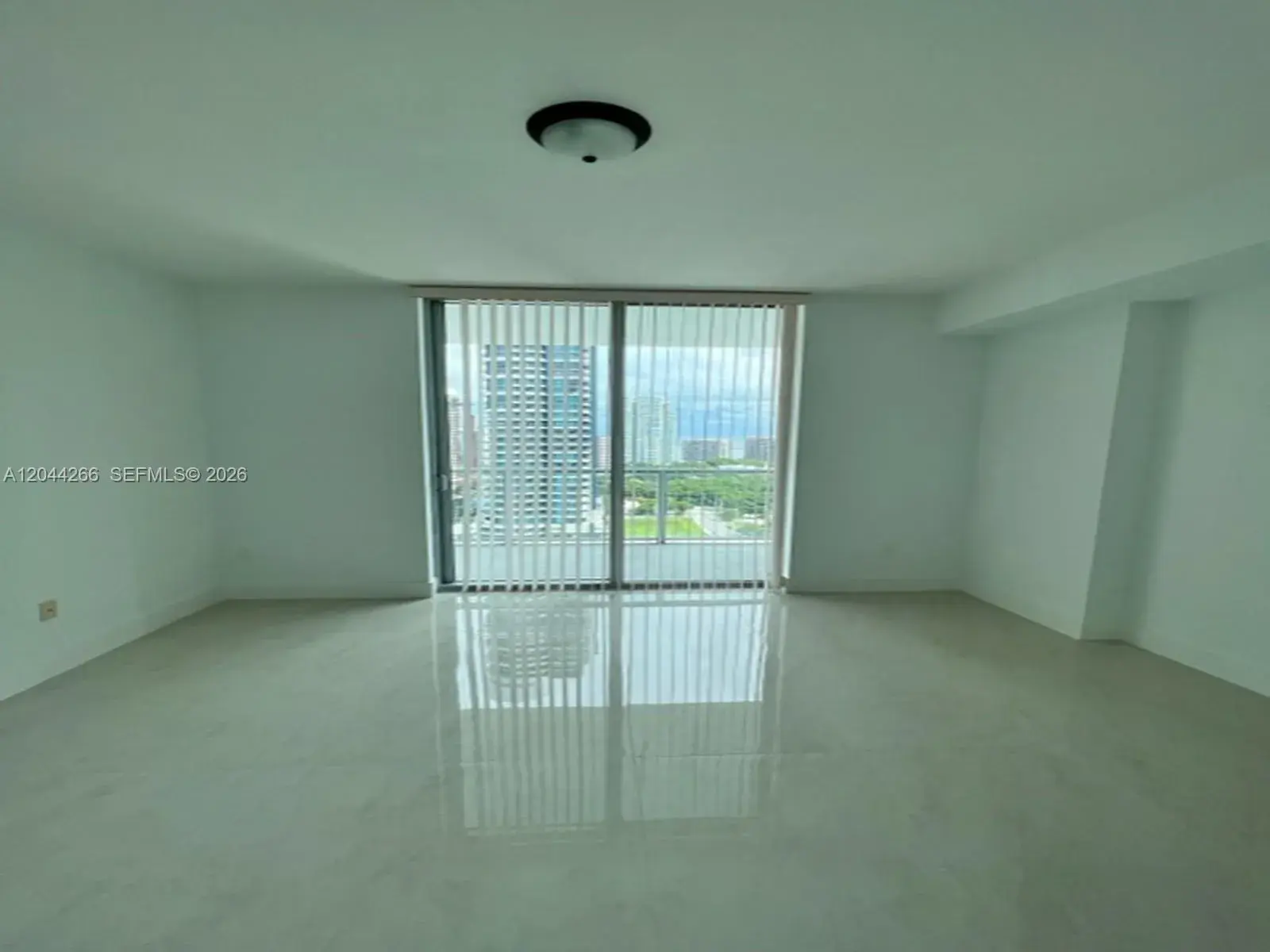 79 SW 12th St, Miami FL 33130