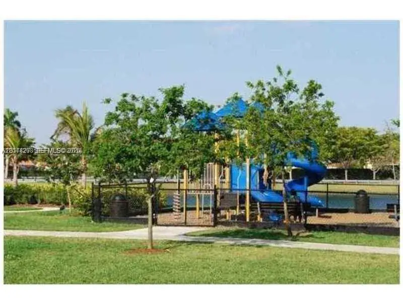 9209 SW 227th St # 4, Cutler Bay FL 33190