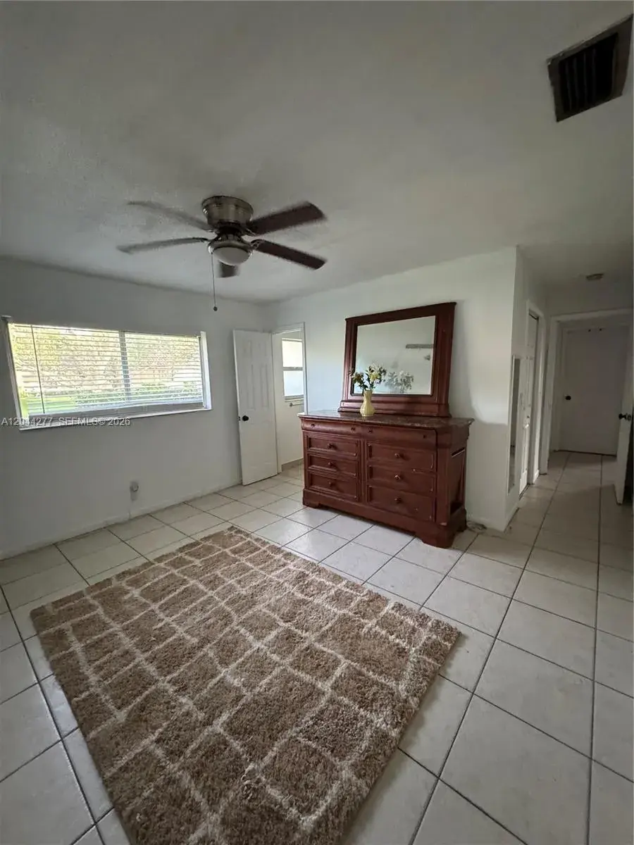 3608 NW 104th Ave, Coral Springs FL 33065
