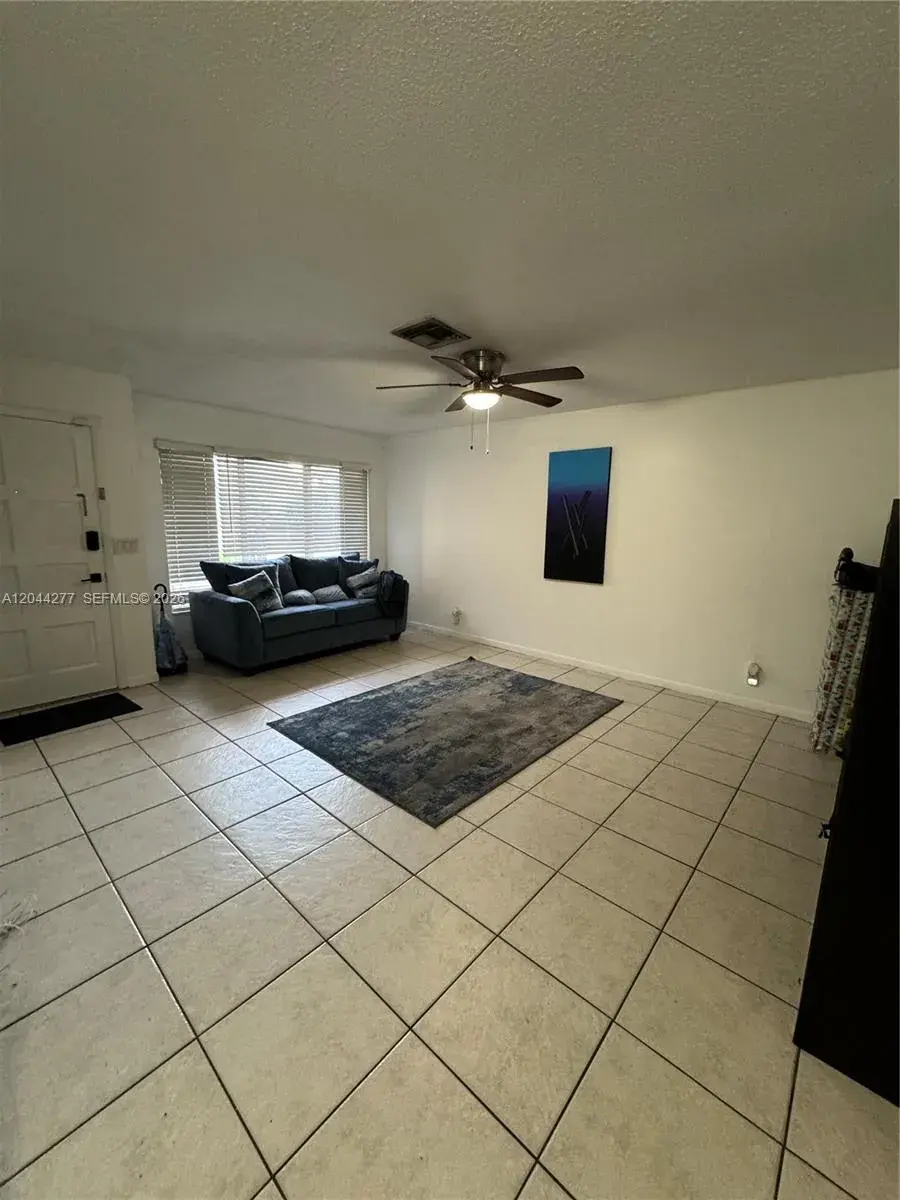 3608 NW 104th Ave, Coral Springs FL 33065