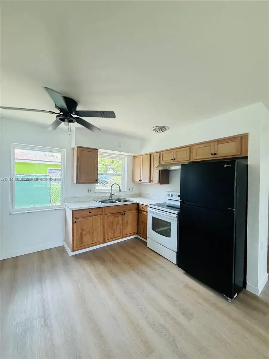 2423 Jeffcott St # 1, North Fort Myers FL 33901 photo 2