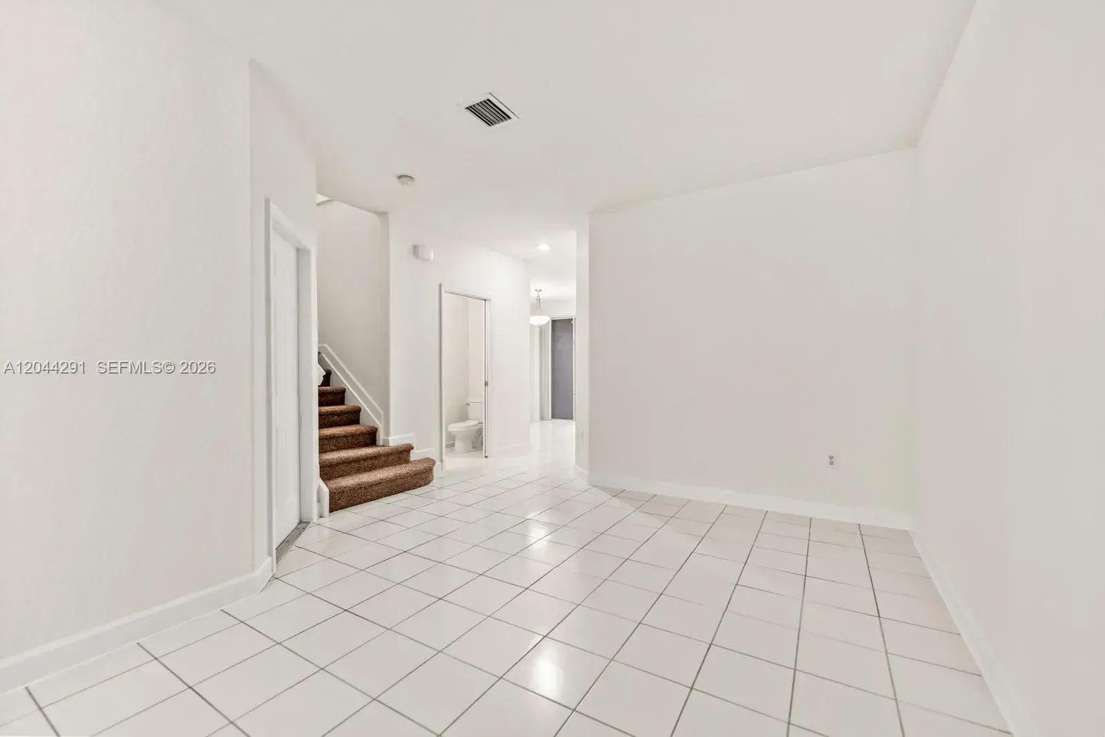 1466 SE 26th Ave, Homestead FL 33035