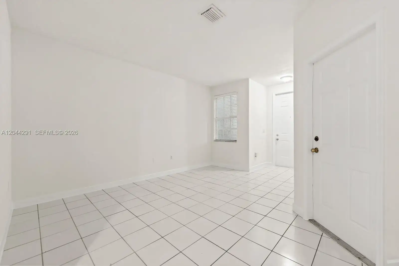 1466 SE 26th Ave, Homestead FL 33035 photo 4