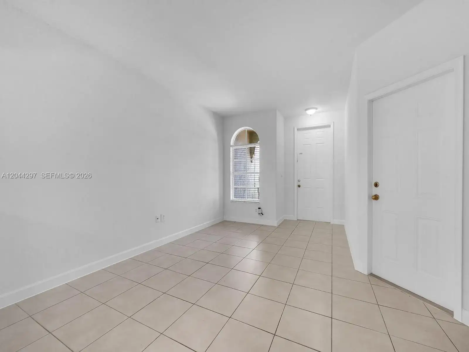 2482 SE 15th Ct, Homestead FL 33035 photo 5