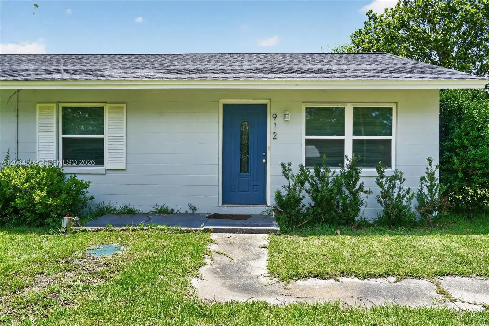 912 SW 3rd St, Other City - In The State Of Florida FL 32333