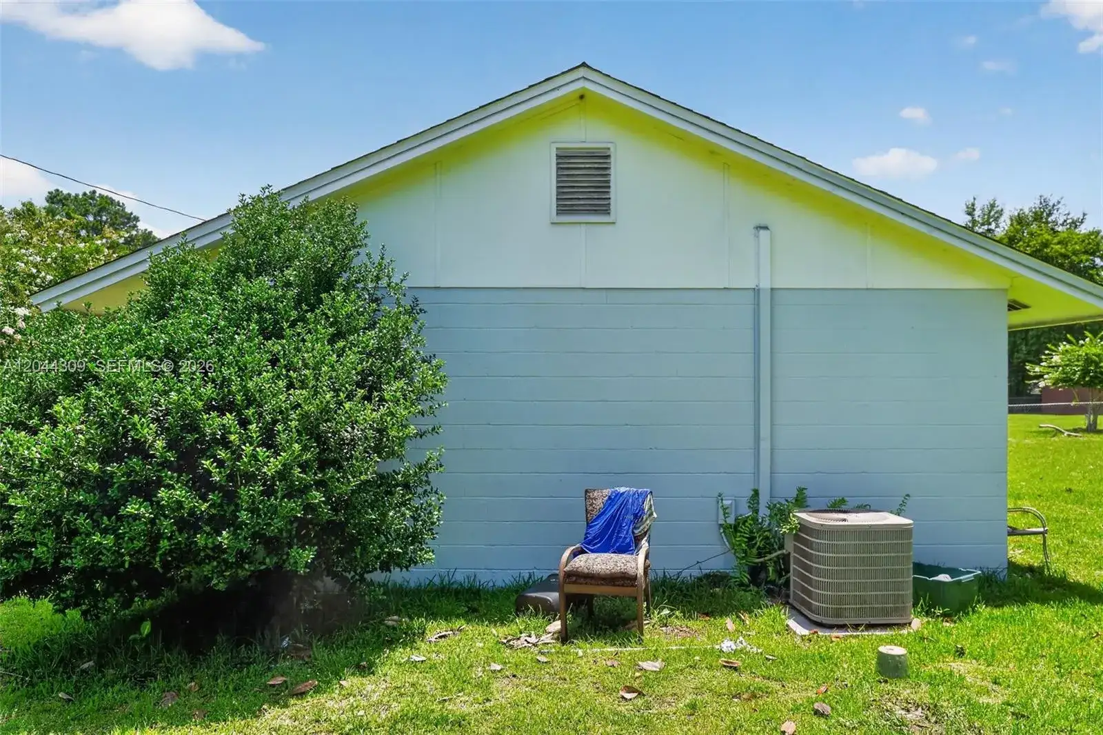 912 SW 3rd St, Other City - In The State Of Florida FL 32333 photo 4