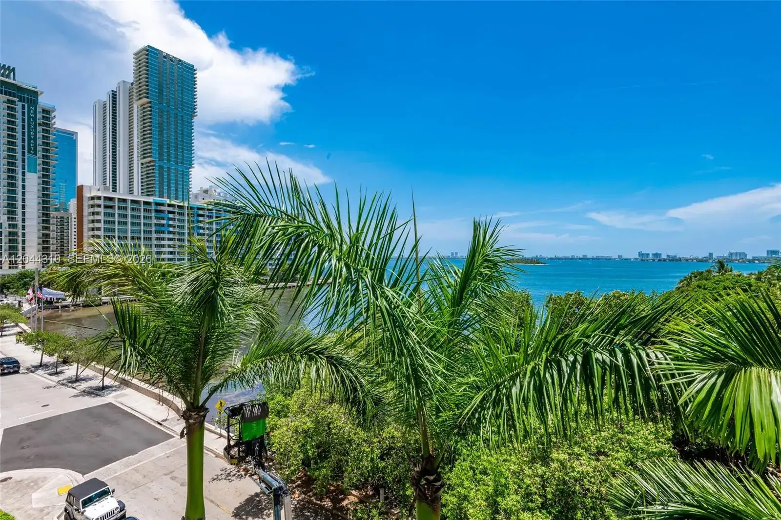 2000 N Bayshore Dr # 516, Miami FL 33137 photo 2
