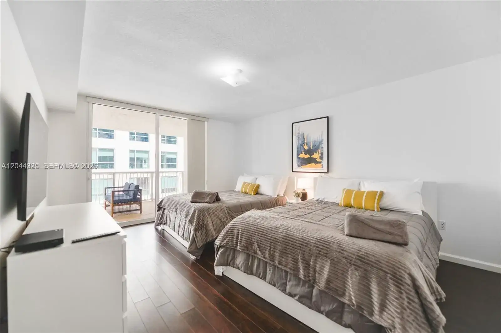 1200 Brickell Bay Dr # 3614, Miami FL 33131 photo 5