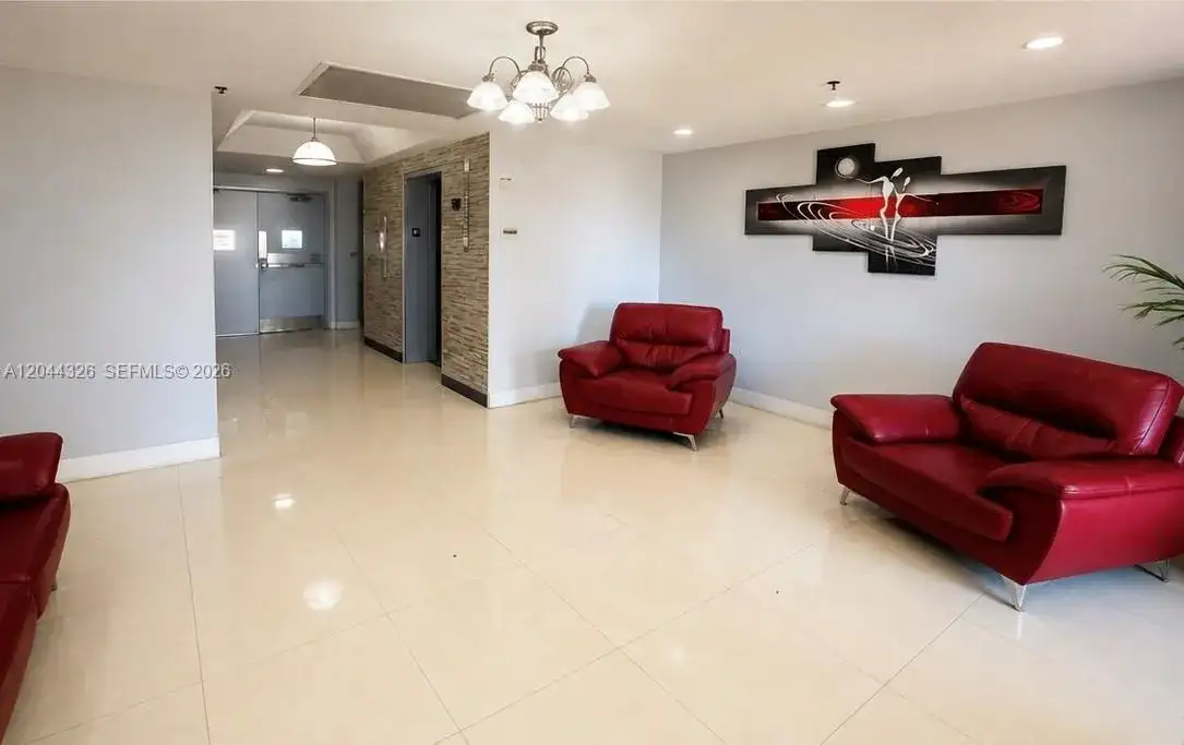 1825 W 44th Pl # 806, Hialeah FL 33012 photo 2