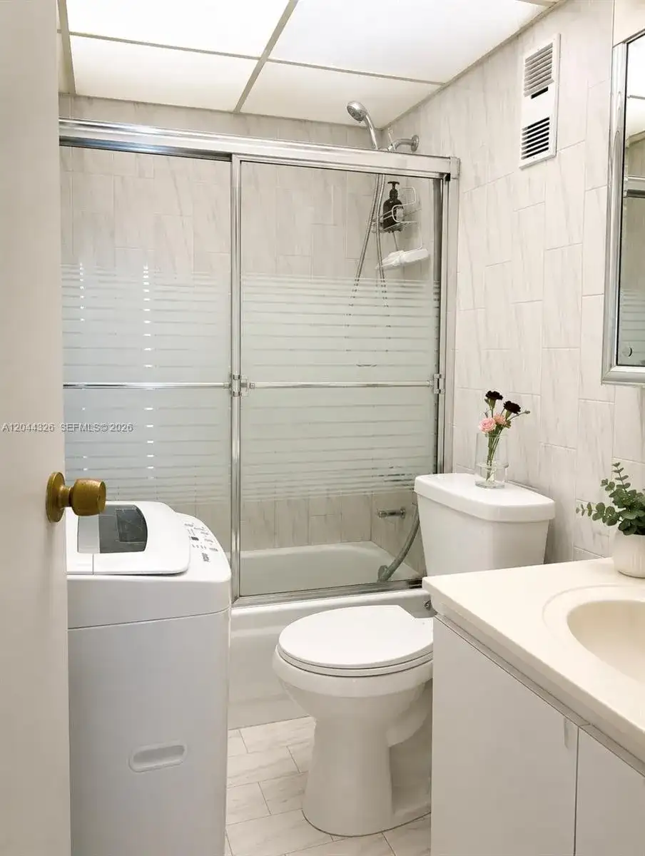 1825 W 44th Pl # 806, Hialeah FL 33012 photo 5
