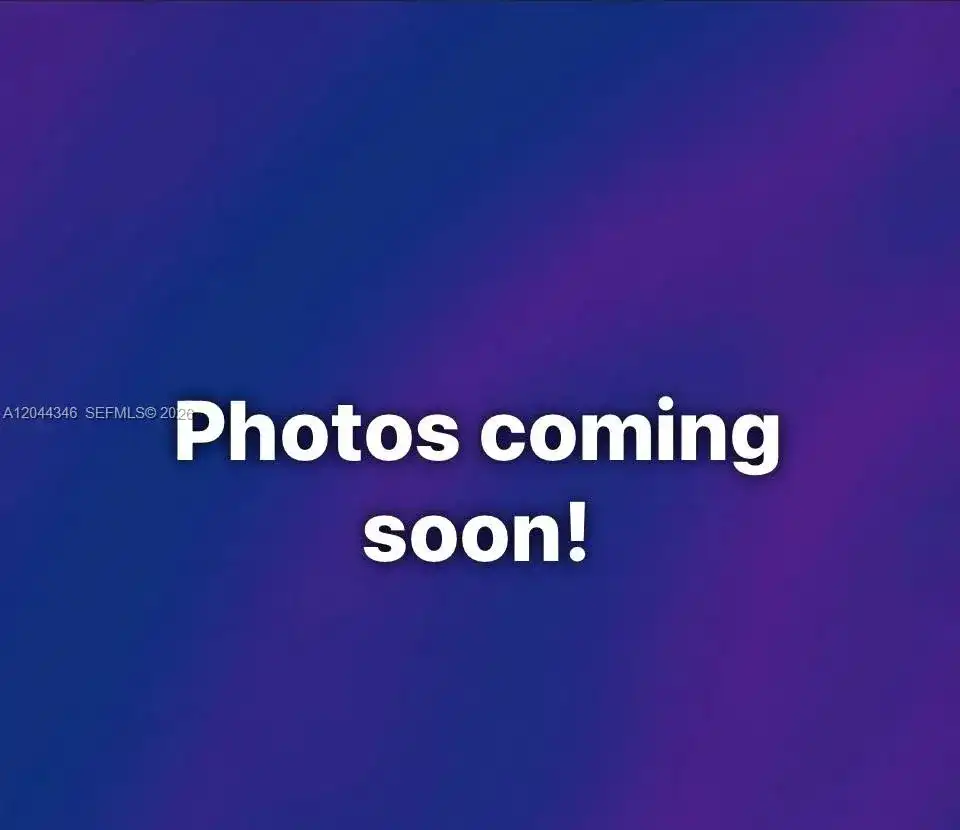 2982 E Lake Vista Cir, Davie FL 33328