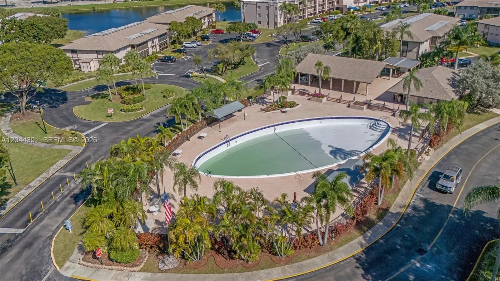 9994 N Belfort Cir # 210, Tamarac FL 33321