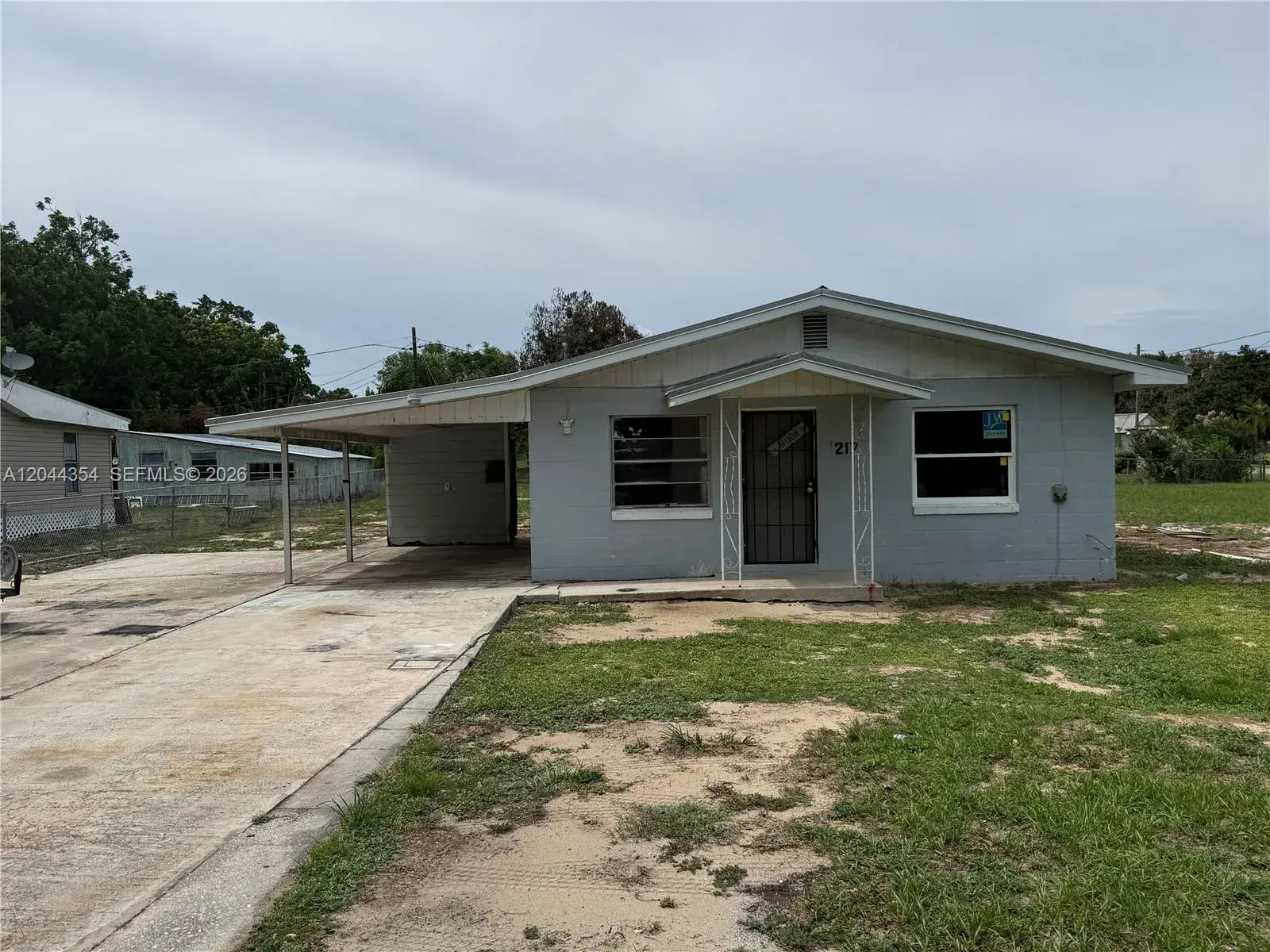 217 Palmetto St, Lake Placid FL 33852