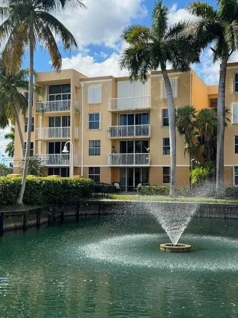 1450 SE 3rd Ave # 302, Dania Beach FL 33004