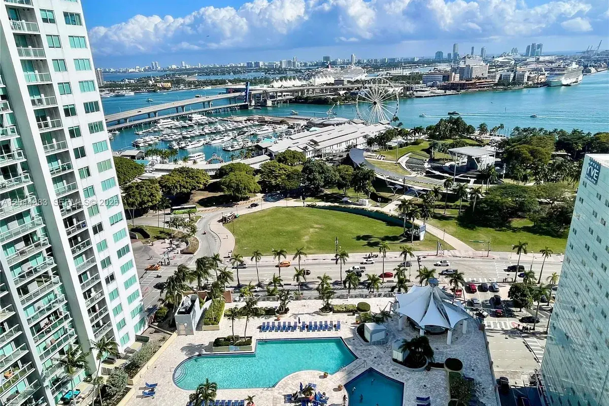 253 NE 2nd St # 2409, Miami FL 33132