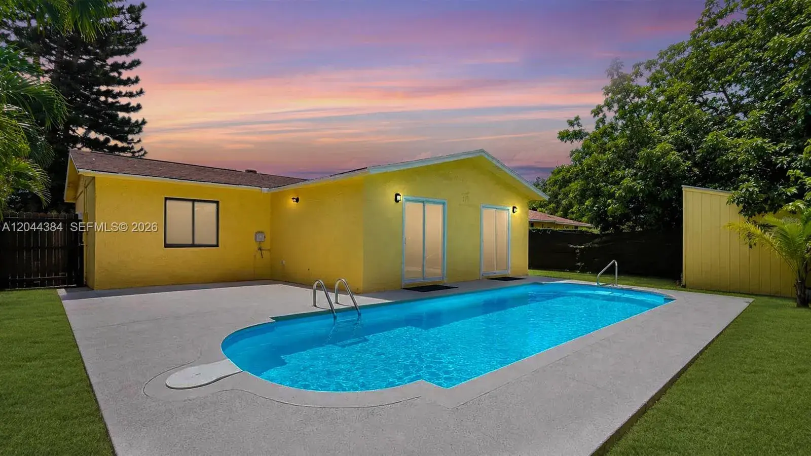 611 SW 76th Ter, North Lauderdale FL 33068
