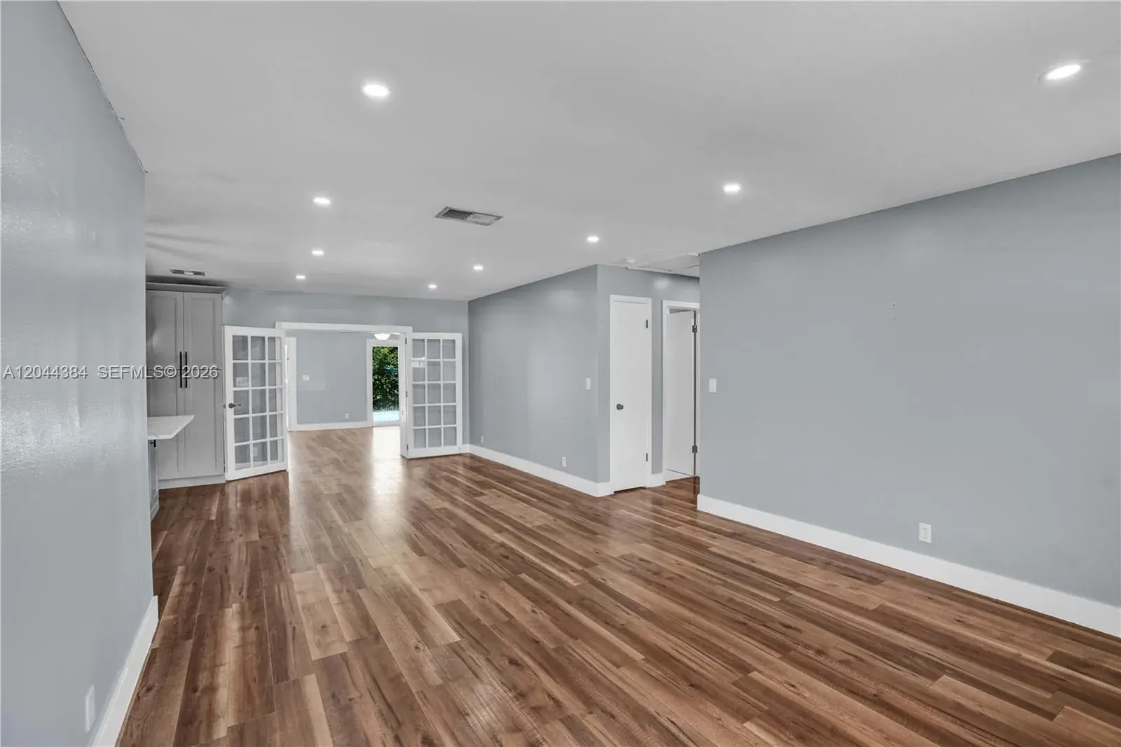 611 SW 76th Ter, North Lauderdale FL 33068