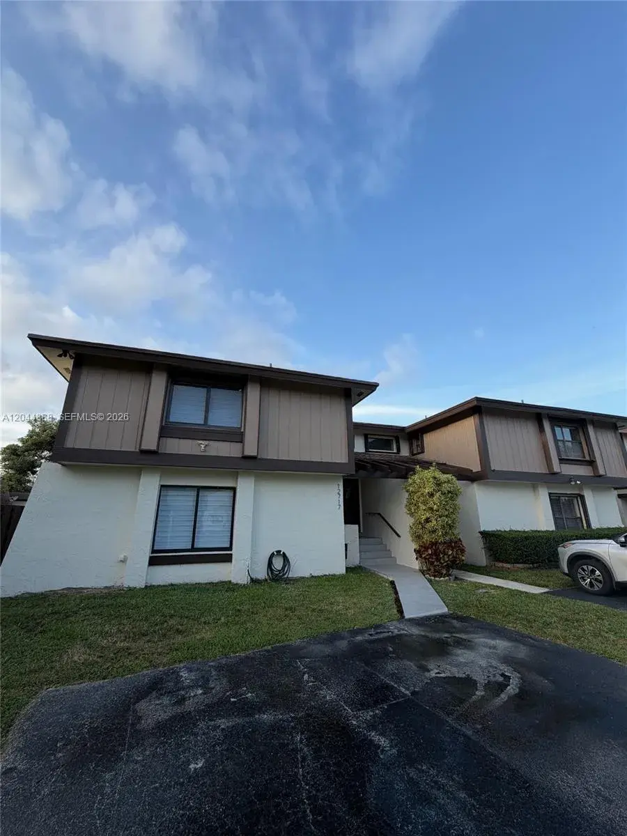 12717 SW 66th Ter, Miami FL 33183