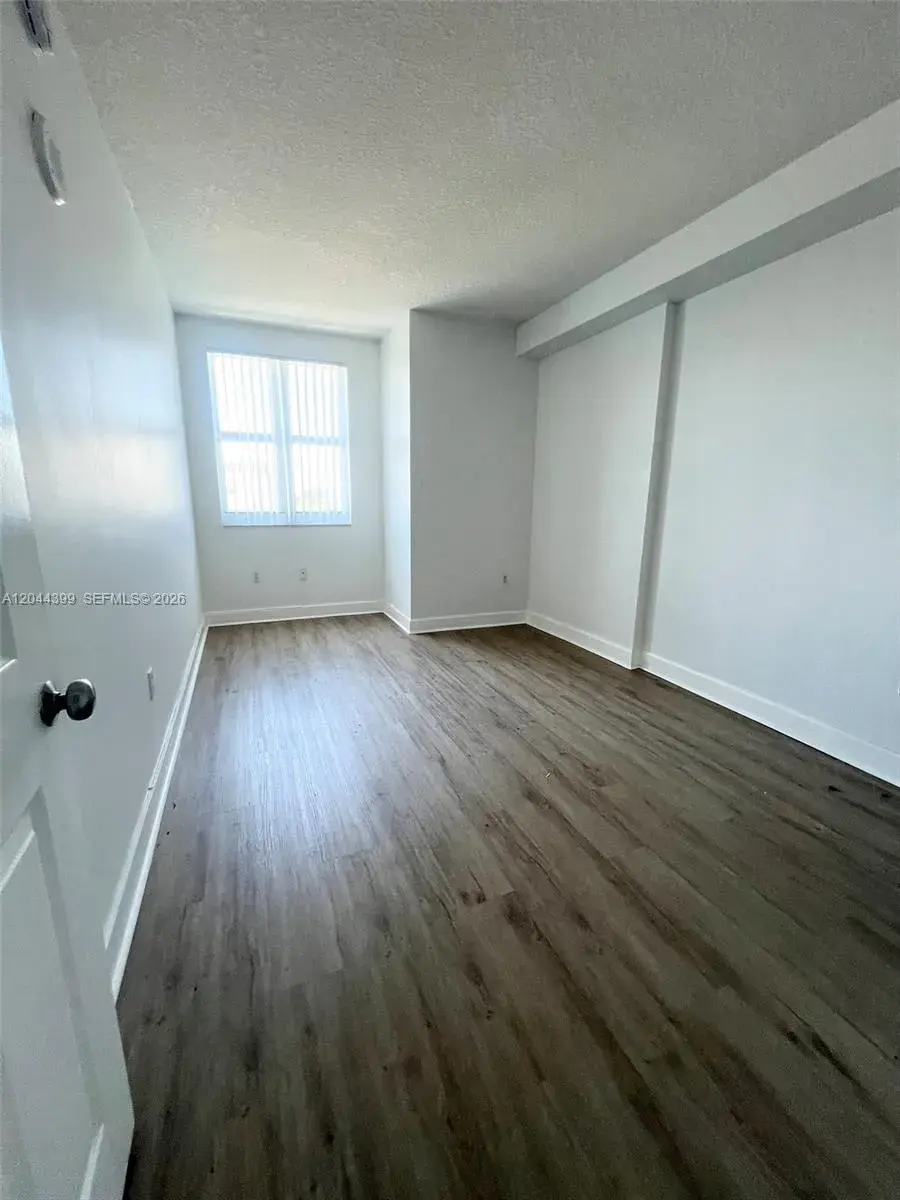 50 Menores Ave # 720, Coral Gables FL 33134