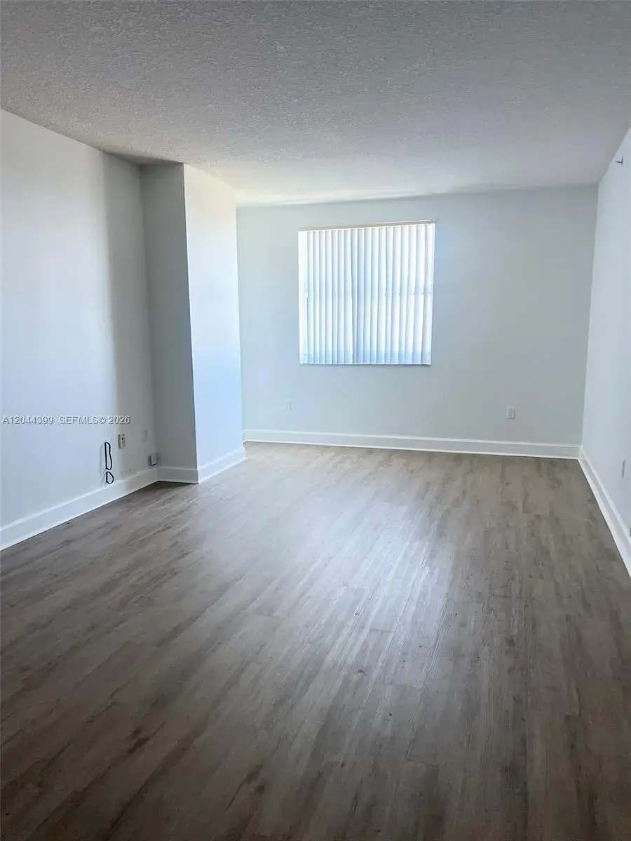 50 Menores Ave # 720, Coral Gables FL 33134