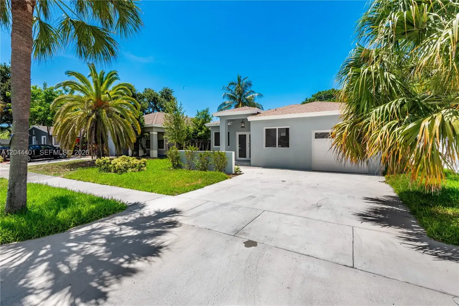 731 SW 6th St, Dania Beach FL 33004 photo 2