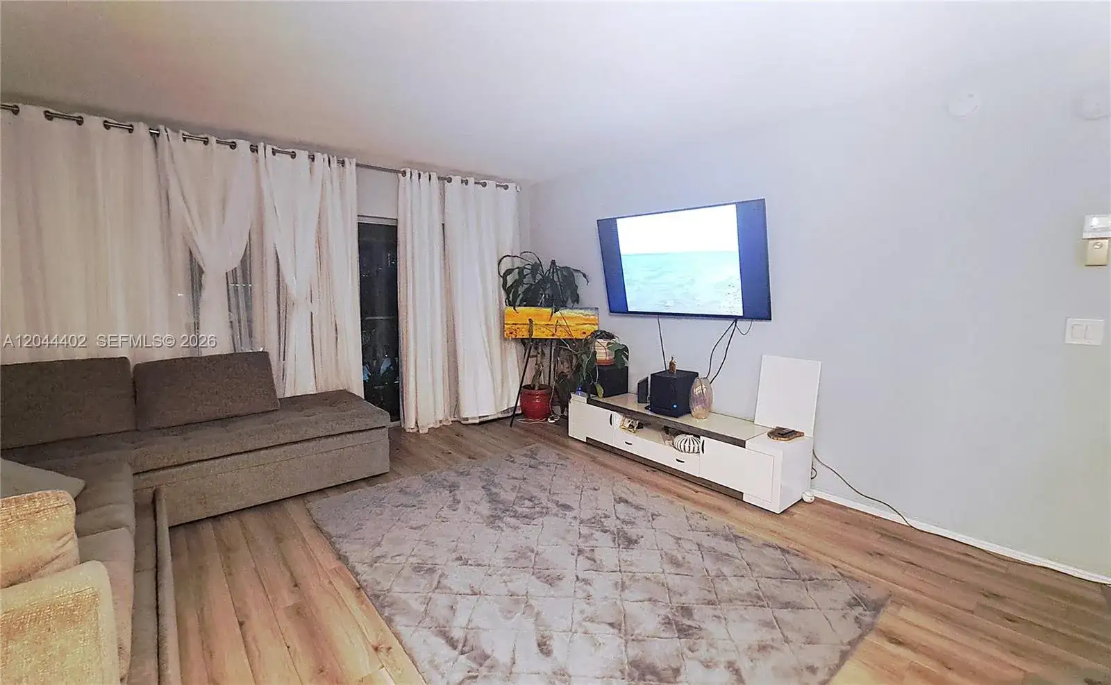 450 GOLDEN ISLES DR # 2H, Hallandale Beach FL 33009 photo 5