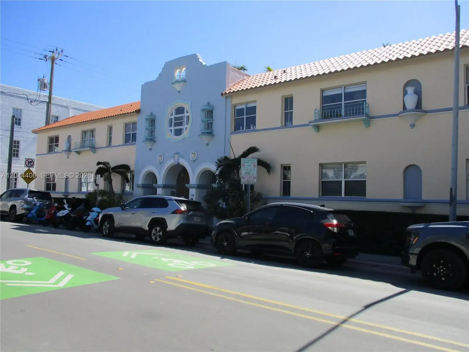 736 13th Street, Miami Beach FL 33139 photo 2