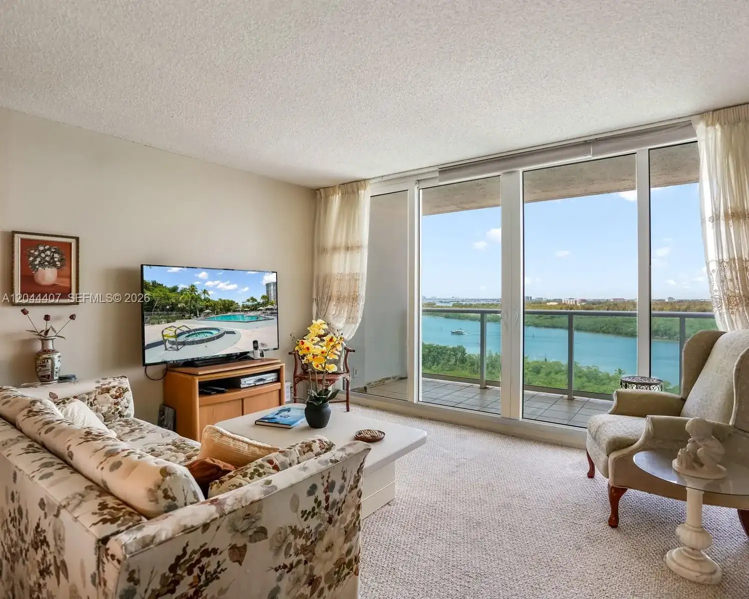 100 Bayview Dr # 1620, Sunny Isles Beach FL 33160 photo 5