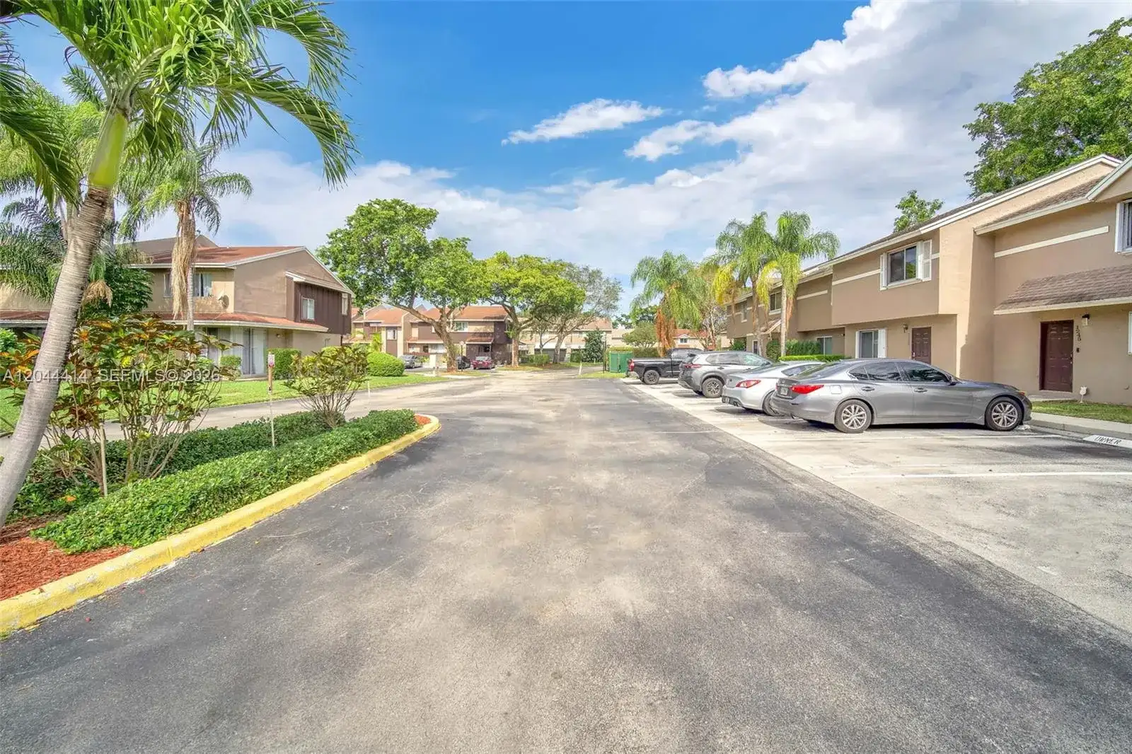 1245 SUSSEX DR, North Lauderdale FL 33068 photo 2